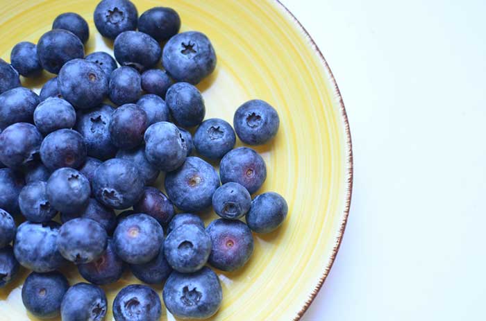Delight of berry bites