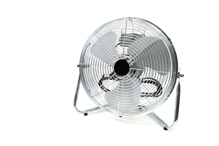 Install Fans in Summer Wedding Ideas