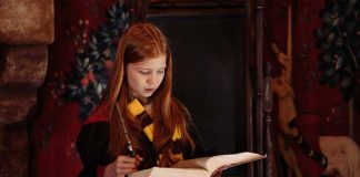 Book character for girls Hogwarts uniform