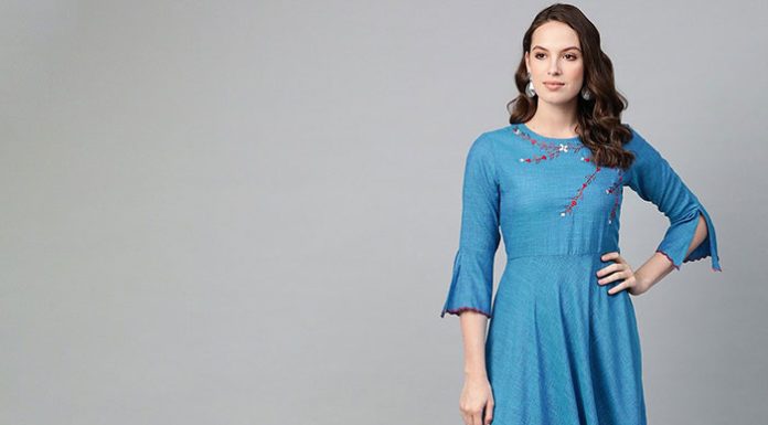 Modest dress for women