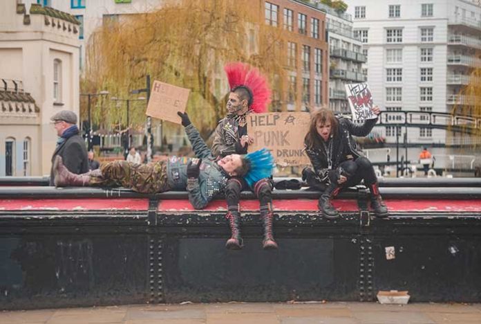 70s punk fashion