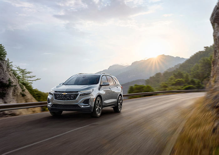 Compact SUV: 2023 Chevrolet Equinox