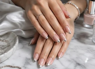 Silver French Tip Nails: 35 Elegant Designs That Shine All Year Round Silver French Tip Nail Ideas